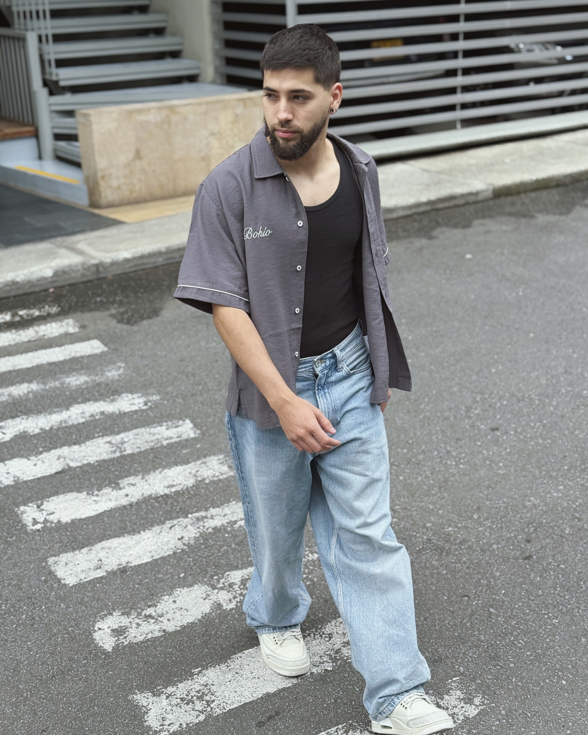 Camisa Unisex Polas Y Playa Gris Boxy Fit (Rayón)