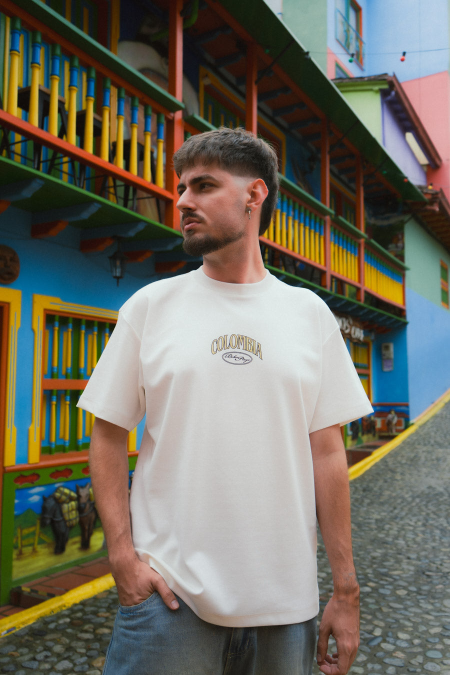 Unisex Raw Cotton Mid-Oversized Medellín Cities T-Shirt (250 gsm)