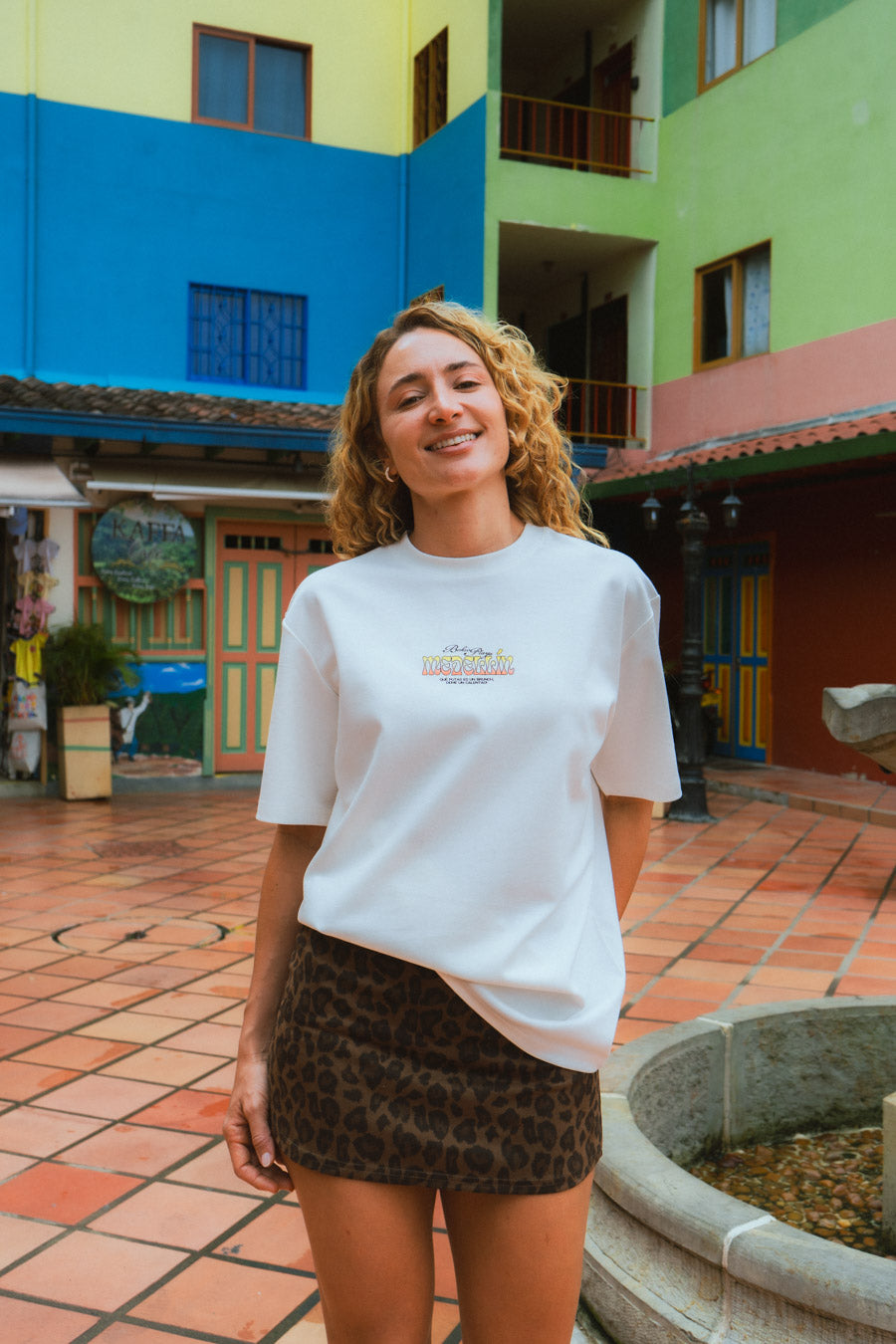 Unisex Raw Cotton Mid-Oversized Medellín Cities T-Shirt (250 gsm)