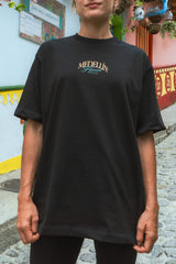 Mid-Oversized Medellín Florece Black T-Shirt (250 gsm)