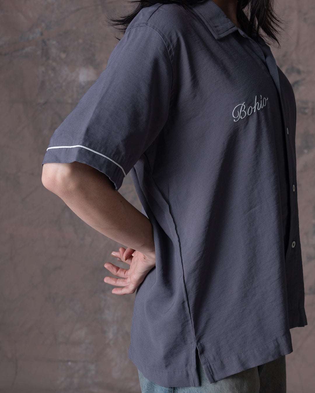 Camisa Unisex Polas Y Playa Gris Boxy Fit (Rayón)