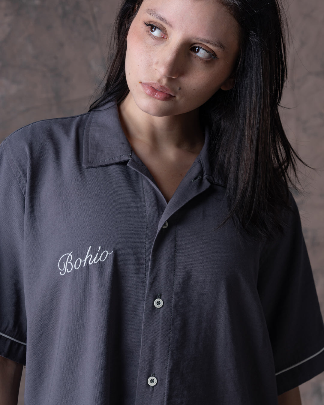 Camisa Unisex Polas Y Playa Gris Boxy Fit (Rayón)