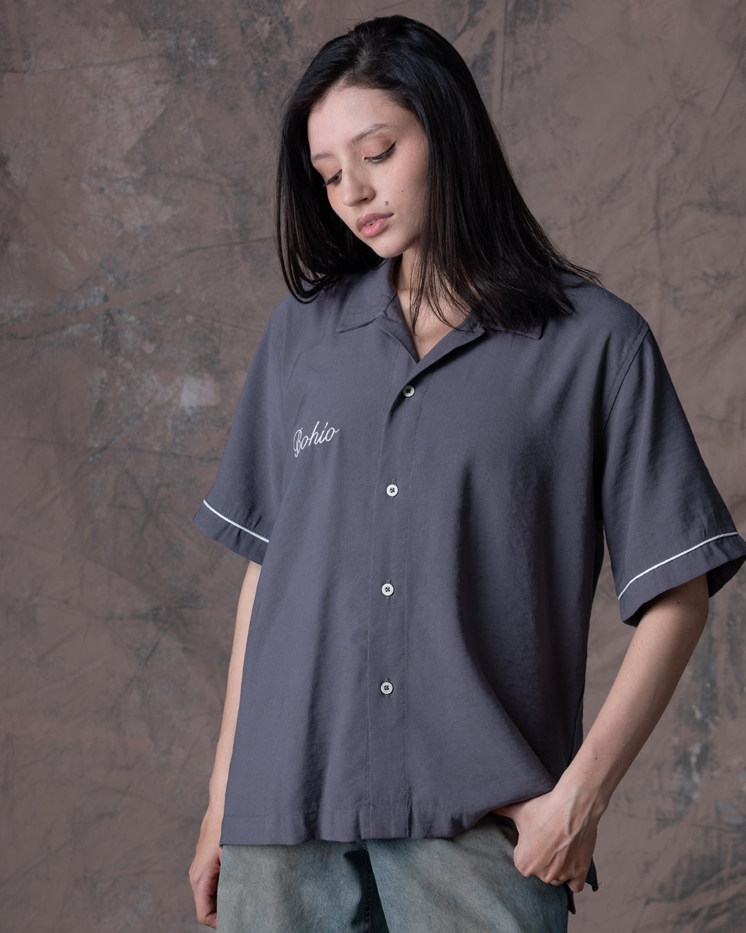 Camisa Unisex Polas Y Playa Gris Boxy Fit (Rayón)