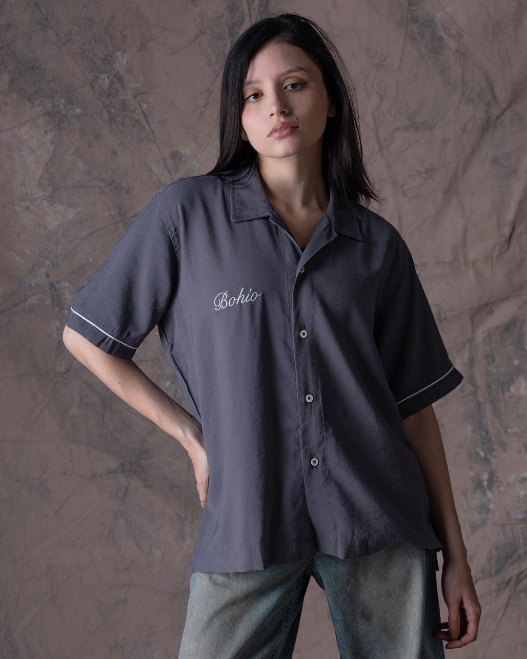 Camisa Unisex Polas Y Playa Gris Boxy Fit (Rayón)