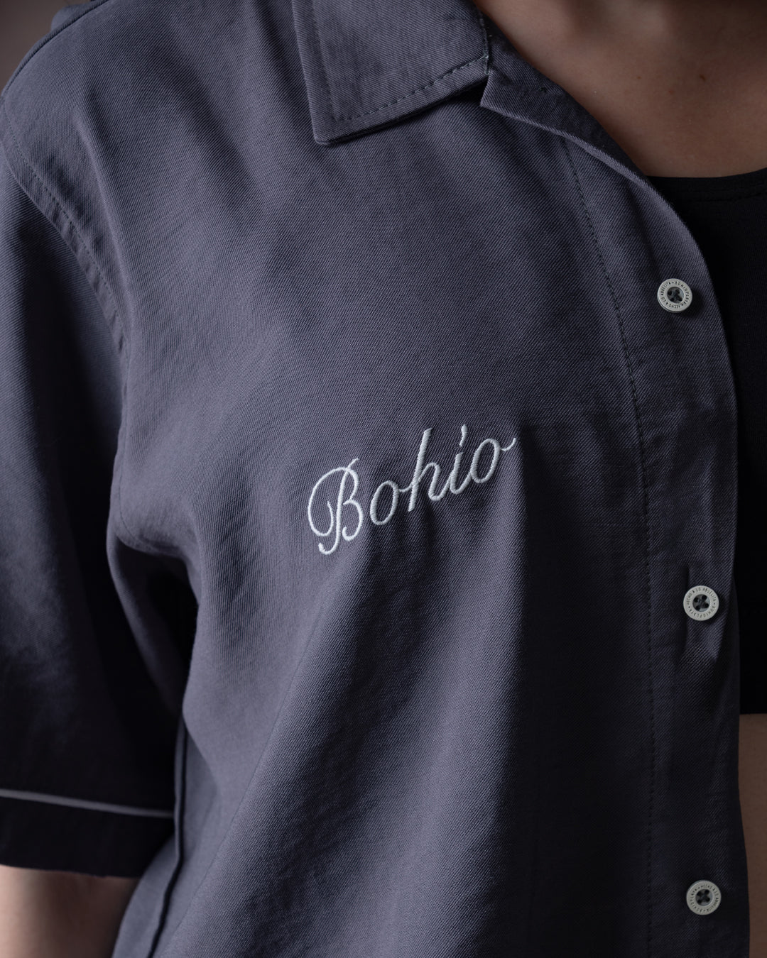 Camisa Unisex Polas Y Playa Gris Boxy Fit (Rayón)