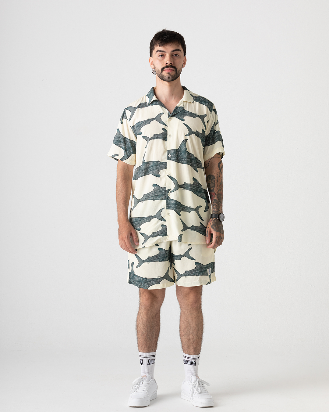 Men's Whale Shark Shirt (Beige Chalis)